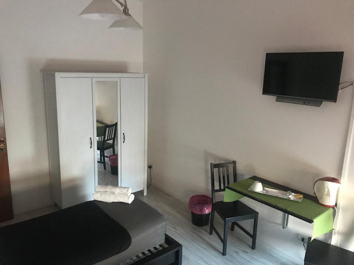 Itremoschettieri Bed & Breakfast Bologna Bilik gambar